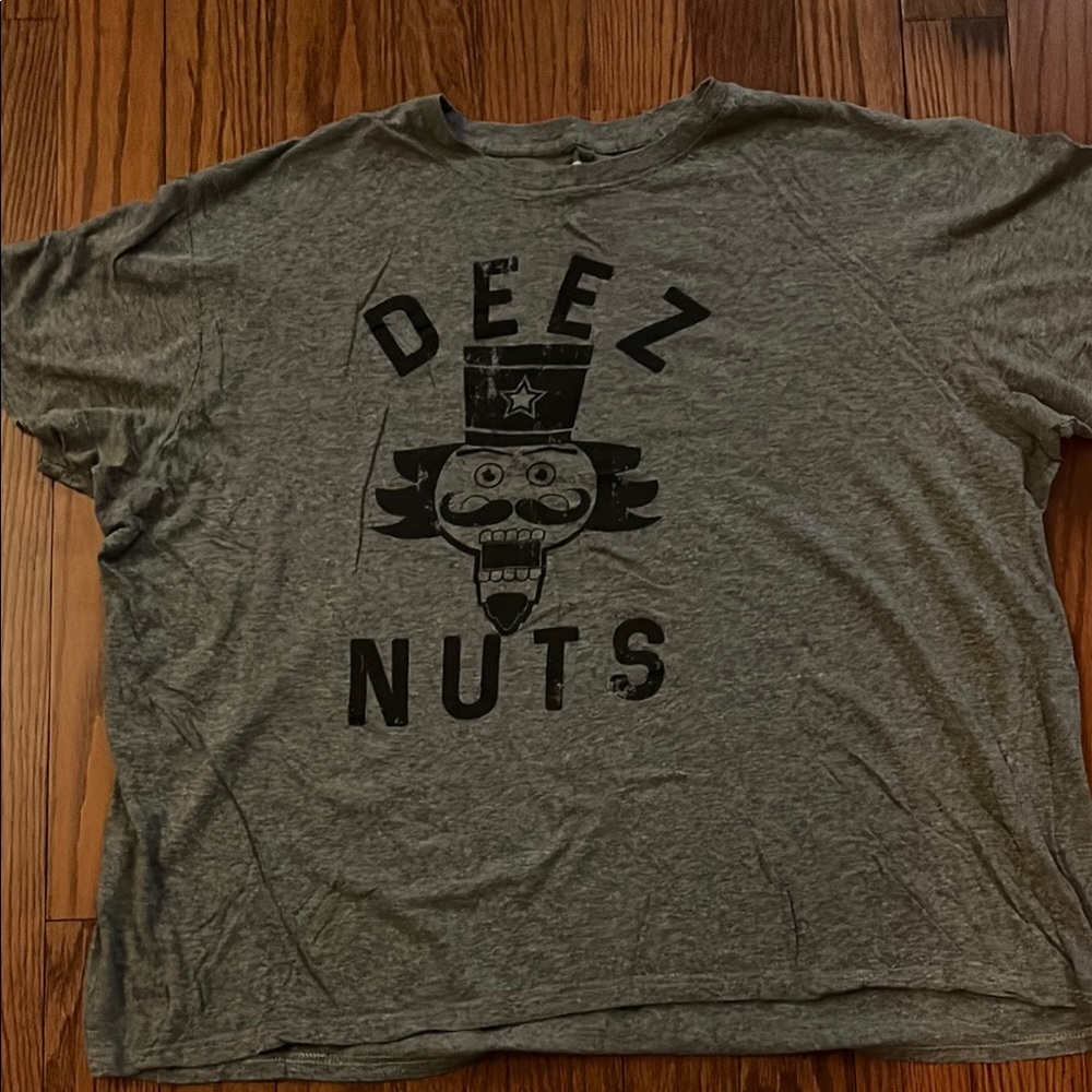 Crazy Dog / Deez nuts Gray Graphic Men's T-Shirt